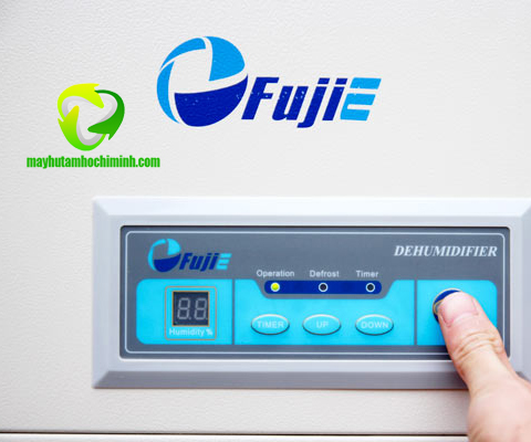 Máy hút ẩm công nghiệp FujiE HM-1800DS bảng điều khiển